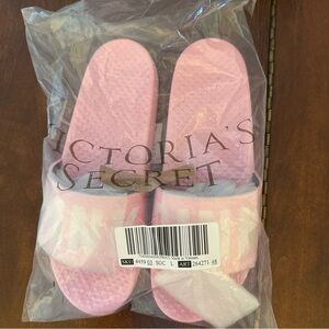 Victoria’s Secret pink slides new
